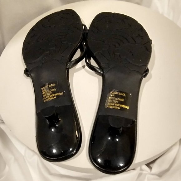 On Trend for 2025  Black Rhinestone Sandals with heel  size 8.5 - Picture 7 of 9
